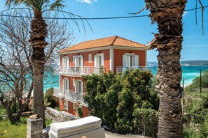 Exterior - “Angela partial sea view 5” room with sea view, Wi-Fi and air conditioning (kefalonia)
