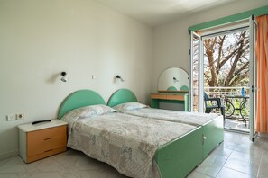 1 bedroom, free WiFi, bed sheets