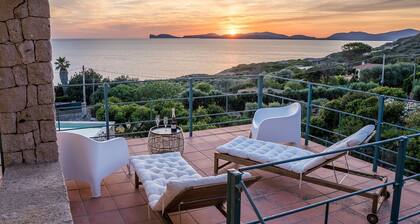 Villa 'Coral Bay' mit Meerblick, WLAN und Klimaanlage