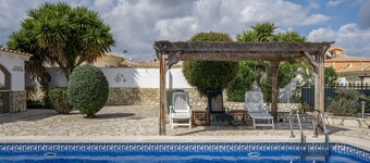 Villa "Vista De Las Colinas" with Mountain View, Private Pool & Wi-Fi