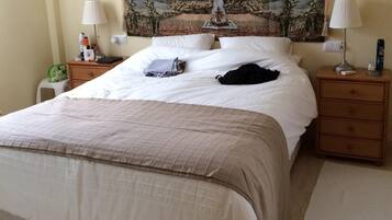 3 Schlafzimmer, Bügeleisen/Bügelbrett, kostenloses WLAN, Bettwäsche