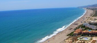 Villa "Vista De Las Colinas" with Mountain View, Private Pool & Wi-Fi