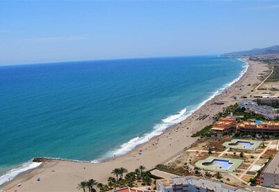 Villa "Vista De Las Colinas" con vistas a la montaña, piscina privada y Wi-Fi