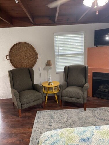 07) The Crane Cottage