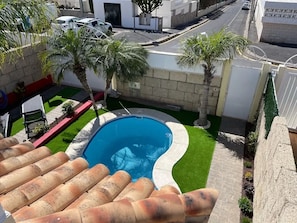حمام سباحة