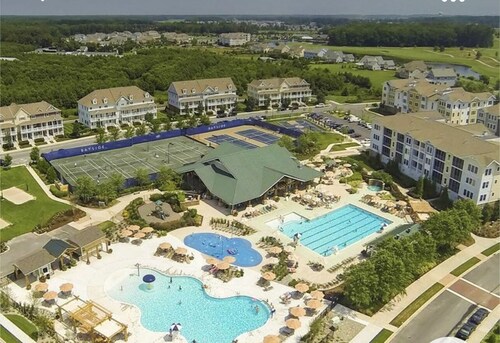 Bayside Resort - 5 star rated 3BR Condo next to Sun Ridge pool complex