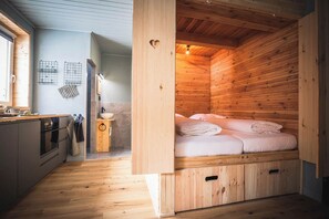 1 Schlafzimmer, Reisekinderbett, WLAN, Bettwäsche