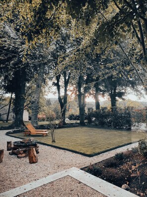 Property grounds - ARCHITECTURAL FRENCH COUNTRYSIDE PROPERTY  (Haravilliers)