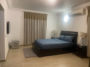 Økonomirom | Senger med Select Comfort-madrass, skrivebord og wi-fi (inkludert)