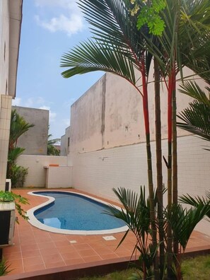 Outdoor pool - Residence Jireh  (Abidjan)