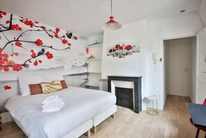1 chambre, fer et planche à repasser, Wi-Fi, literie fournie