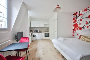 1 bedroom, iron/ironing board, WiFi, bed sheets
