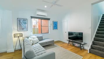 Televisie en een kantoor