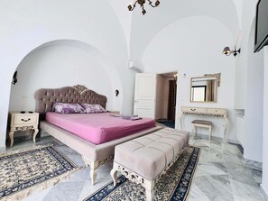 4 Schlafzimmer, Bügeleisen/Bügelbrett, kostenloses WLAN, Bettwäsche