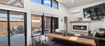 Mesa Sunrise @ Palisade Legends