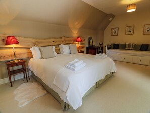 3 bedrooms, individually decorated, individually furnished, free WiFi - Fordie Lodge (Crieff)