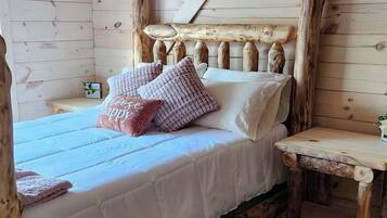 3 camere, una scrivania, ferro/asse da stiro, culla da viaggio