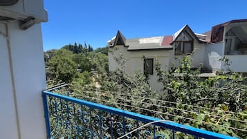 家庭公寓, 1 间卧室, 城市景观, 花园 | 露台
