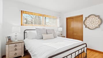 3 Schlafzimmer, Bügeleisen/Bügelbrett, kostenloses WLAN, Bettwäsche