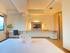 ห้องดีลักซ์ | เครื่องนอนระดับพรีเมียม, ตู้นิรภัยในห้องพัก