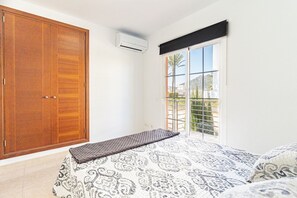 3 Schlafzimmer, Bügeleisen/Bügelbrett, Reisekinderbett, kostenloses WLAN