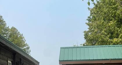 Warm Woodland Cottage