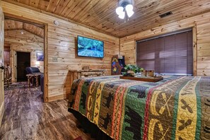 2 bedrooms, iron/ironing board, free WiFi, bed sheets - Laura Bell on Cosby Creek East Tennessee (Cosby)