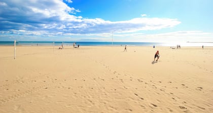 Enorme casa de 2 pisos cerca de la playa, Oceanográfico y el Turia.