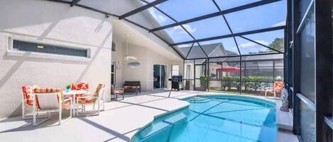 Outdoor pool, a heated pool