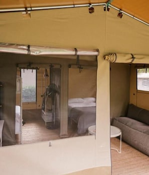 Family Tent | Premium bedding, free WiFi, bed sheets - Wecamp Pirineos (Boltana)