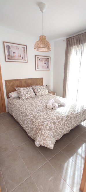 3 Schlafzimmer, kostenloses WLAN, Bettwäsche