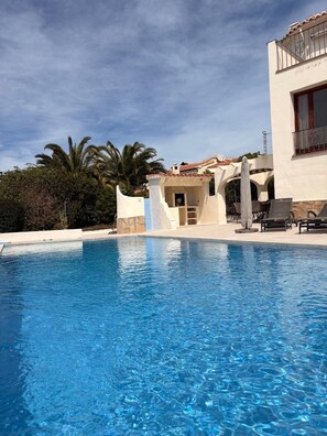 Piscine extérieure