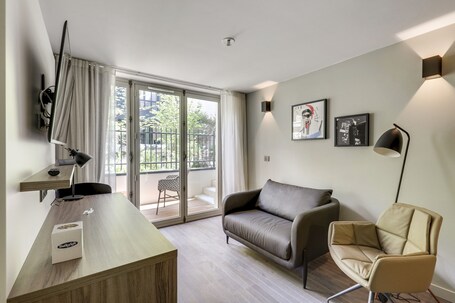Mode Paris Aparthotel - Image 25