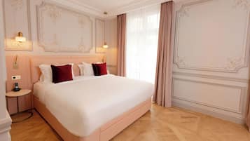 1 bedroom, premium bedding, in-room safe, desk