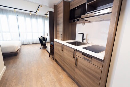 Mode Paris Aparthotel - Image 19