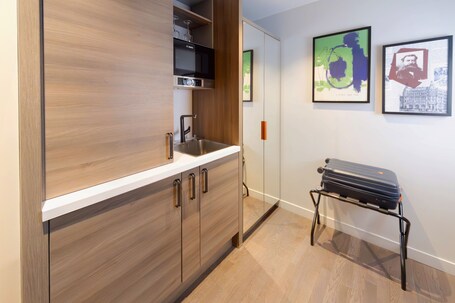 Mode Paris Aparthotel - Image 32