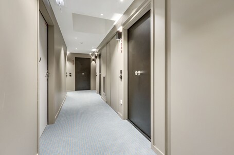 Mode Paris Aparthotel - Image 37