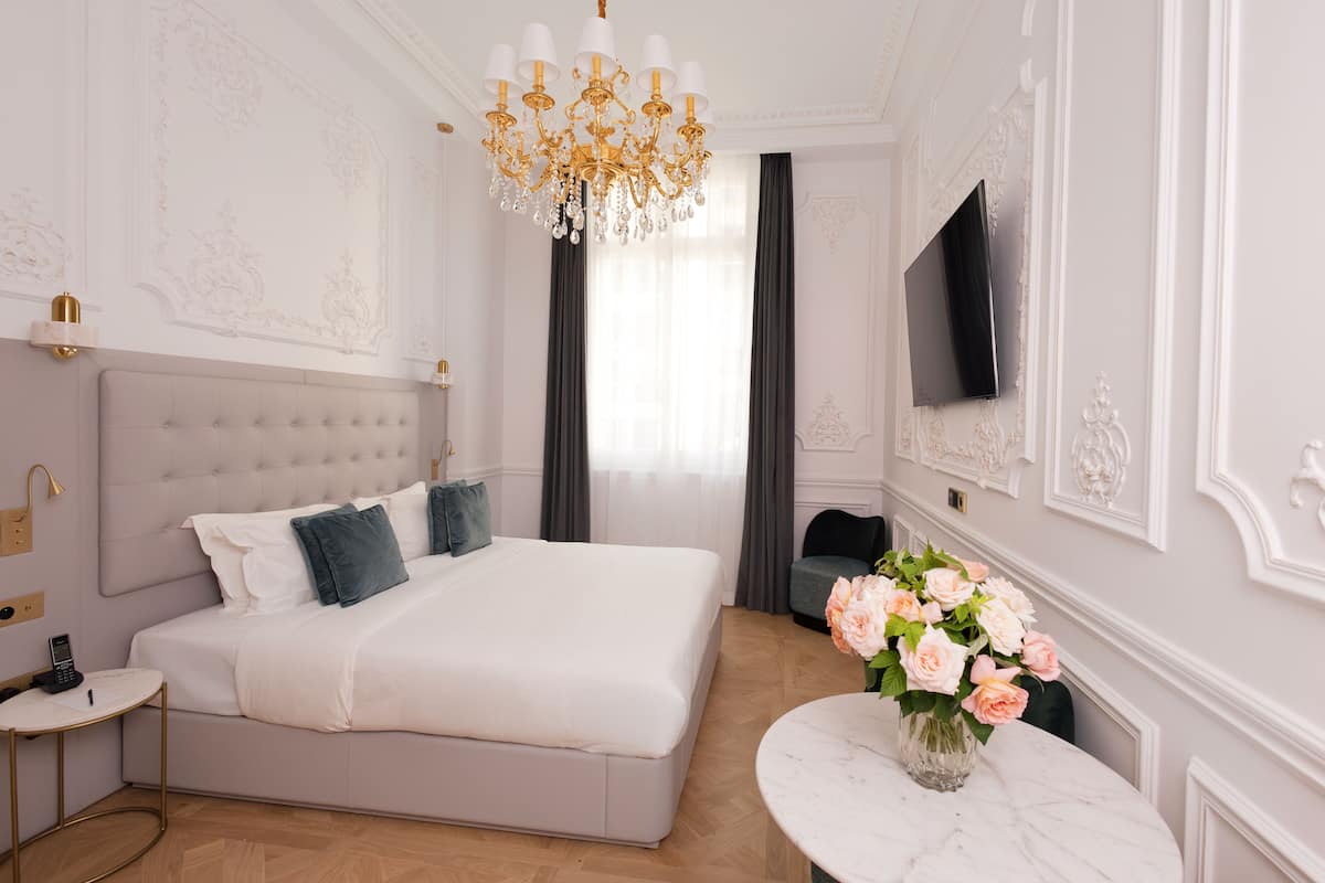 Executive-Studio | 1 Schlafzimmer, hochwertige Bettwaren, Zimmersafe, Schreibtisch