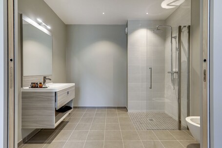 Mode Paris Aparthotel - Image 7