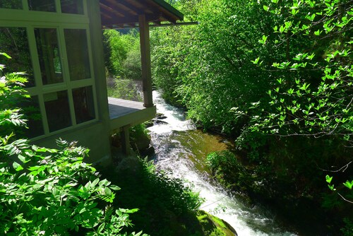 The River Mountain House at 1,000m altitude in the Pyrenées-Orièntales