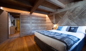 Minibar, bureau, Wi-Fi gratuit, draps fournis