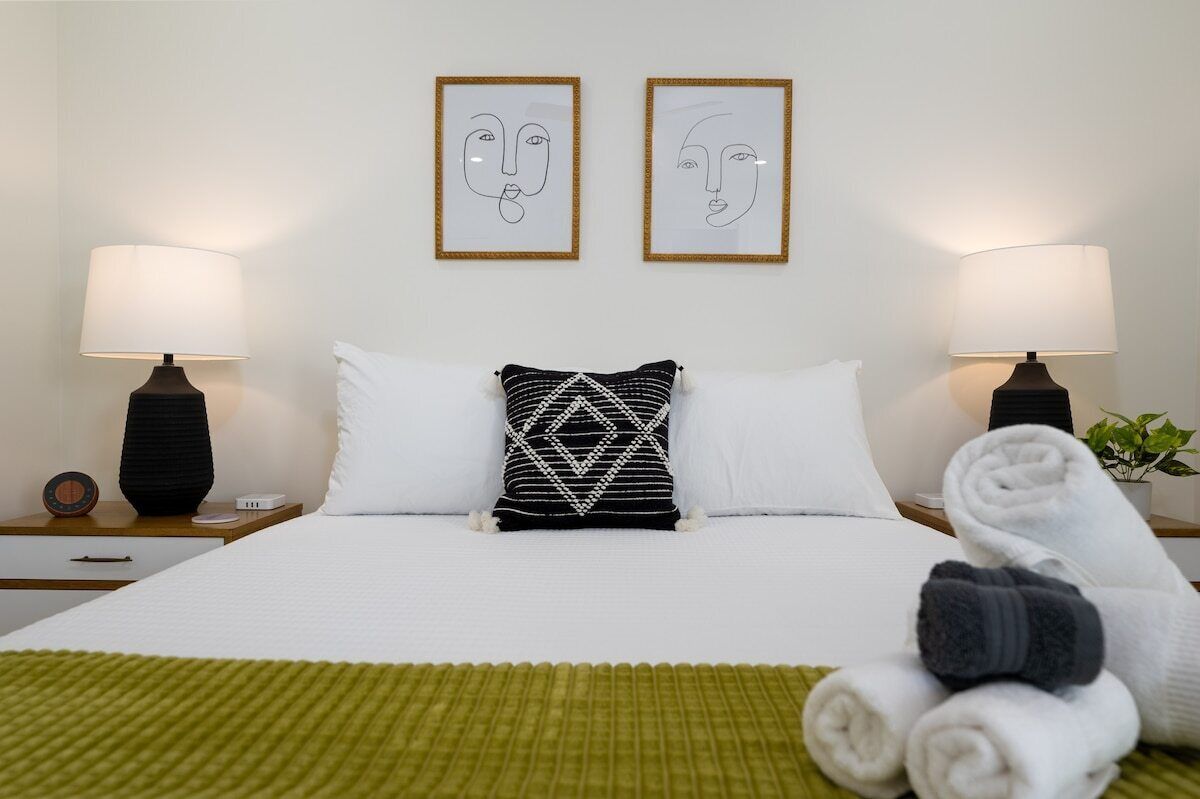 2 bedrooms, WiFi, bed sheets