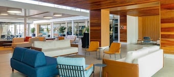 Atrium Studios by Xtay