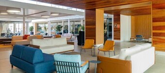 Atrium Studios by Xtay