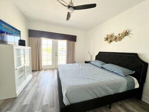5 bedrooms, WiFi, bed sheets