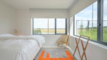 4 slaapkamers, een strijkplank/strijkijzer, wifi, beddengoed