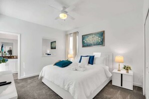 5 bedrooms, iron/ironing board, free WiFi, bed sheets