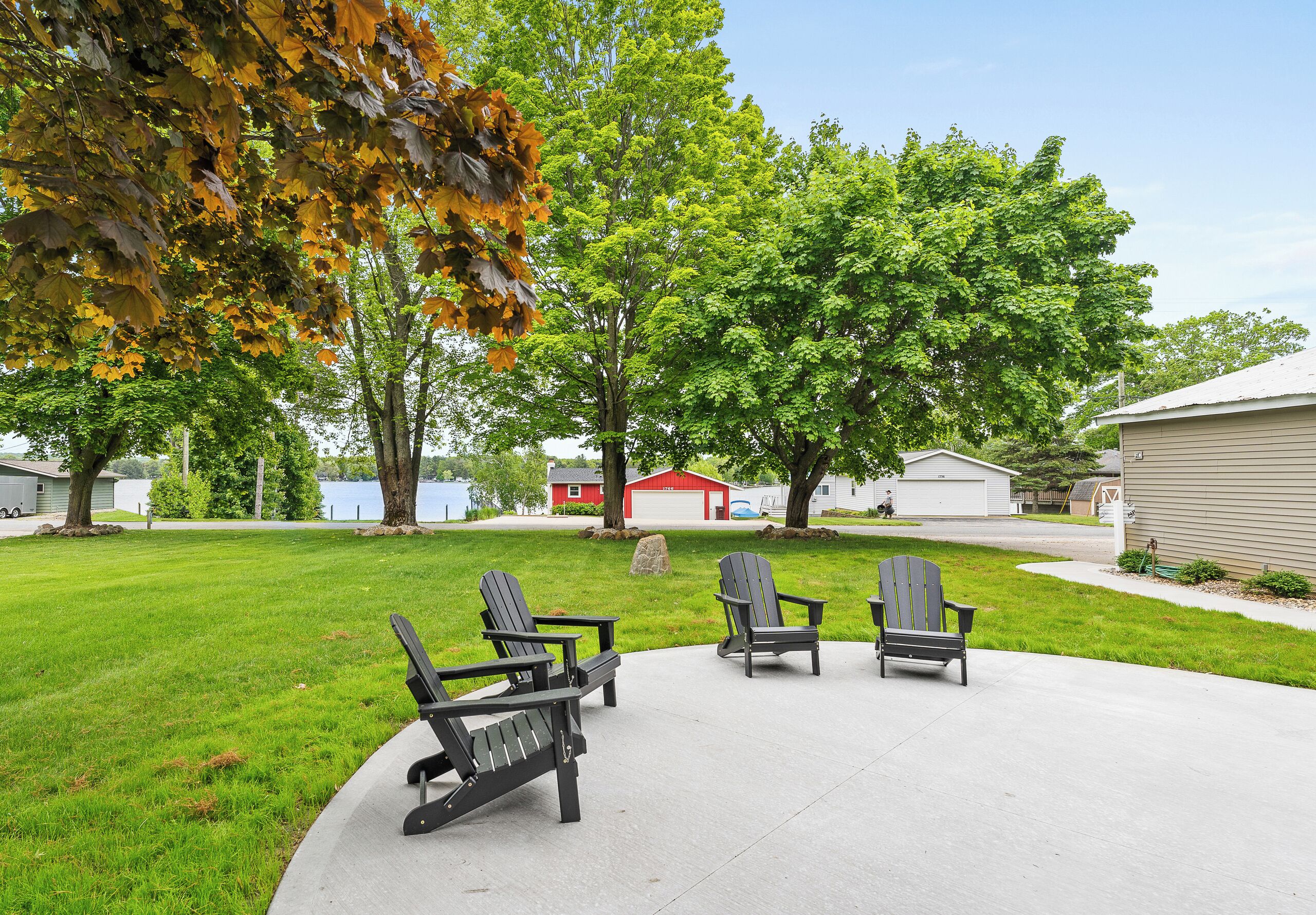 Lakeview Cottage | 4 Bed, 2 Bath