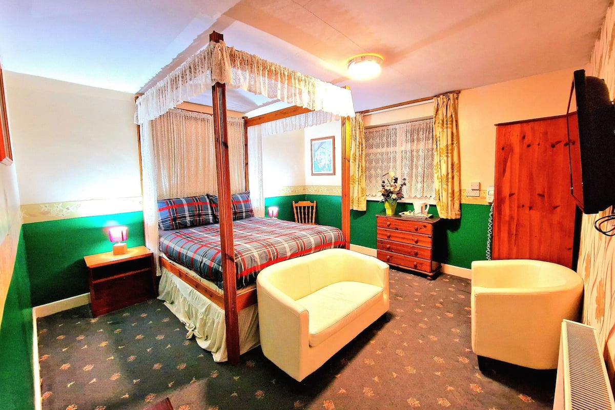 Klassieke tweepersoonskamer, en-suite badkamer | 1 slaapkamer