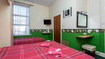 Standard Triple Room, Ensuite